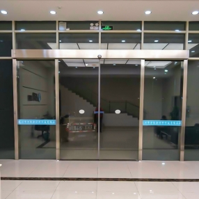大亚湾酒店入口玻璃自动门