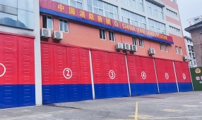 深圳消防站定制工业滑升门